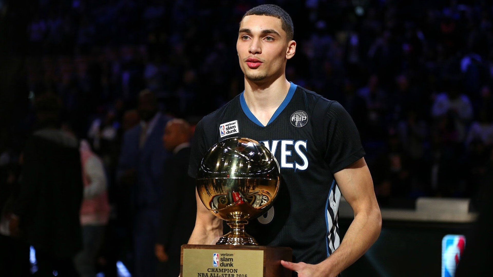 《虚拟货币在电竞中的应用：机遇与潜在风险》