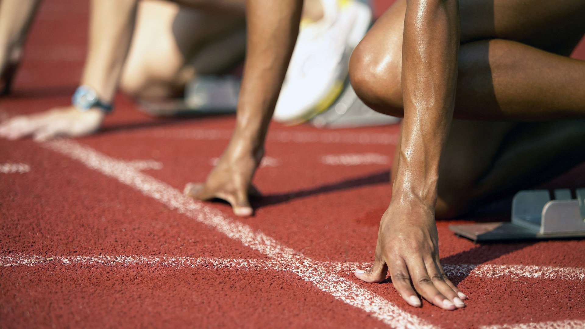 爱游戏网页版-精彩封盖：刘强的封堵如同电闪雷鸣，稳住胜利！，刘强最后